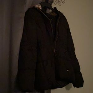 Girls black coat with faux fur and leopard color in the hood